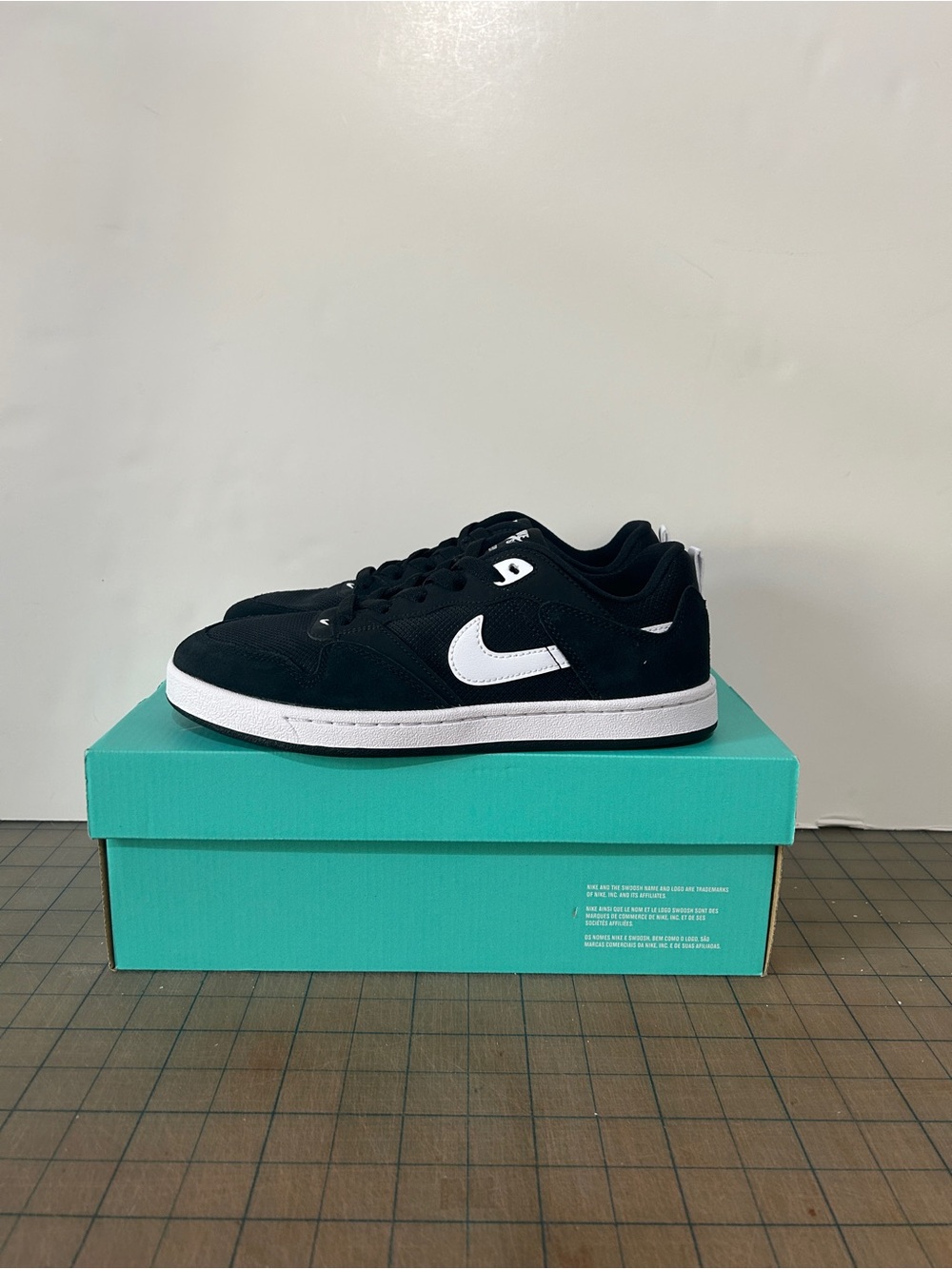 Nike SB Alleyoop ‘Black’ GS